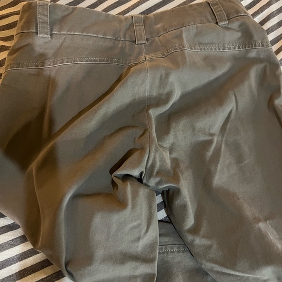 Brunello cucinelli gray pants! Size 4 with a front pocket ! - Picture 3 of 12